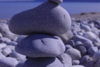 Beach-Stone-Stacking: a local artistic pastime